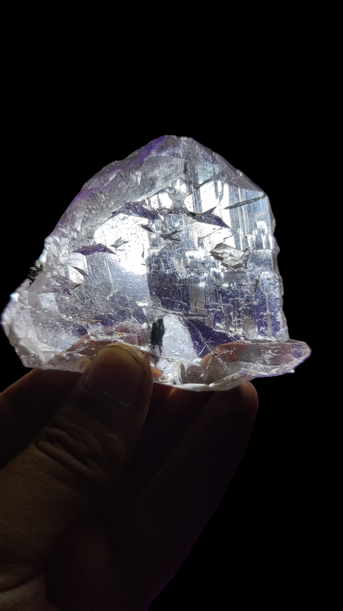 What is gwindel quartz? What is the rarest type of quartz? What is the most valuable type of quartz? Is quartz positive or negative?